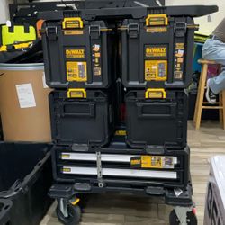 DEWALT Toughsystem 2.0 DXL 25.8 in. Wheeled Modular Workstation