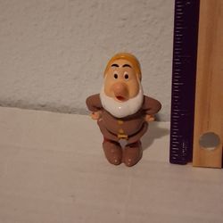 Vintage 1993 Snow White And The Seven Dwarfs Sneezy Action Figure
