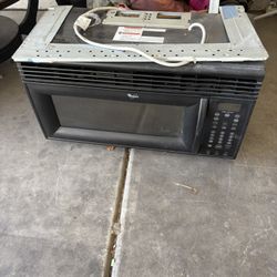 Microwave And Dishwasher 