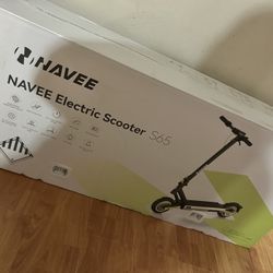 Navee Electric Scooter