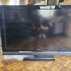 44" Flat-screen "Sony" TV 