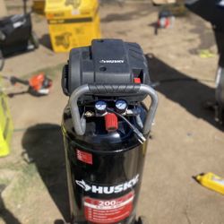 Husky Compressor 20 Galones Nuevo