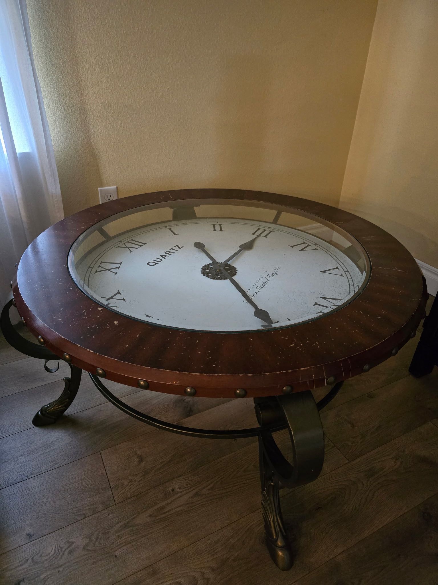 Clock Coffee Table