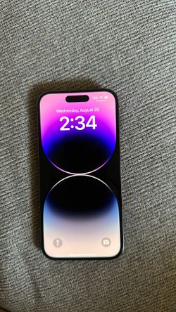 Deep Purple iPhone 14 pro