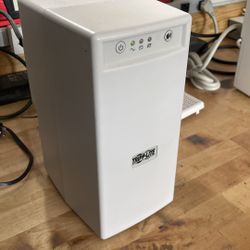 Tripp lite Internet Office 700 Battery Backup