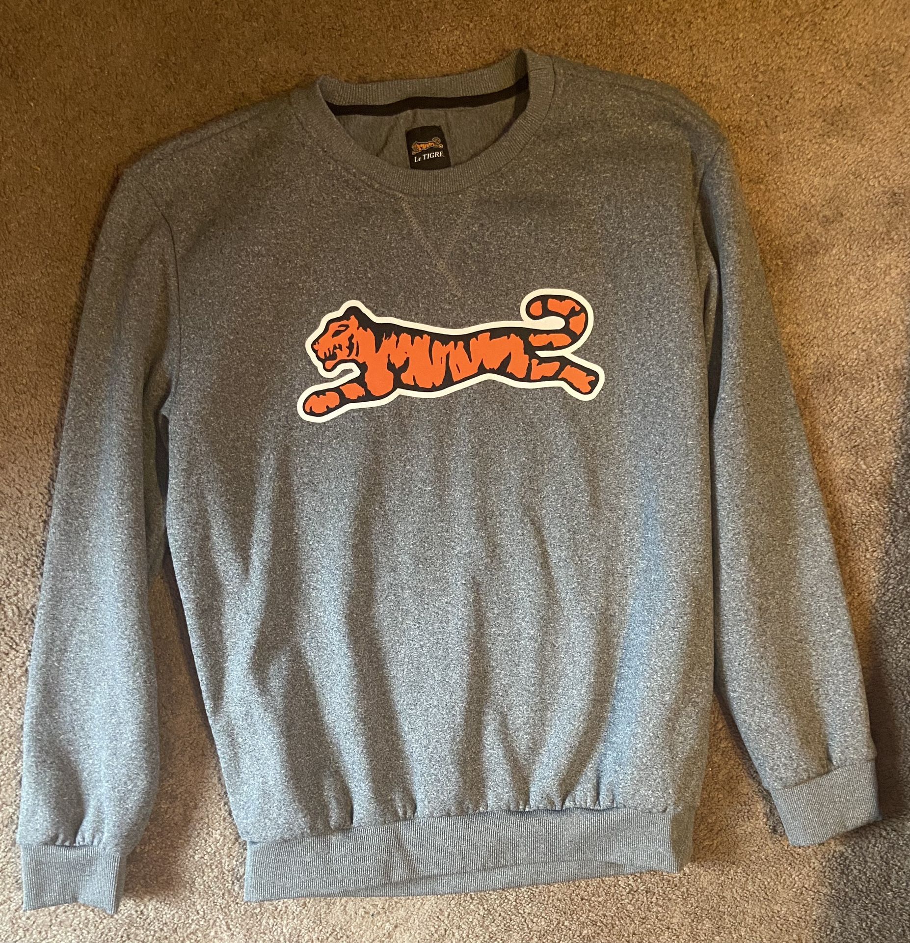 Le Tigre Men s Logo Graphic Sweatshirt Size Large