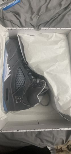 Wolf Grey 5s Size 6Y & 10.5 Men