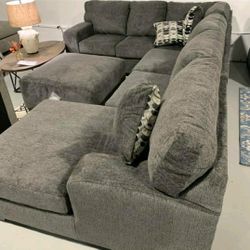 LH👉 Ashley Ballinasloe Smoke Gray Oversized Sectional Couch With Chaise 