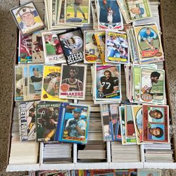 Huge Lot Of Sports Cards. Over 5000 Old Baseball Football Basketball