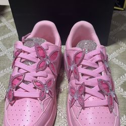 Cape Robbin Mignon Pink Sneaker Size 6 With Ringestone 