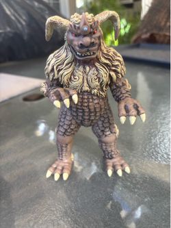 Godzilla vs mecha Godzilla (king Cesar) figure