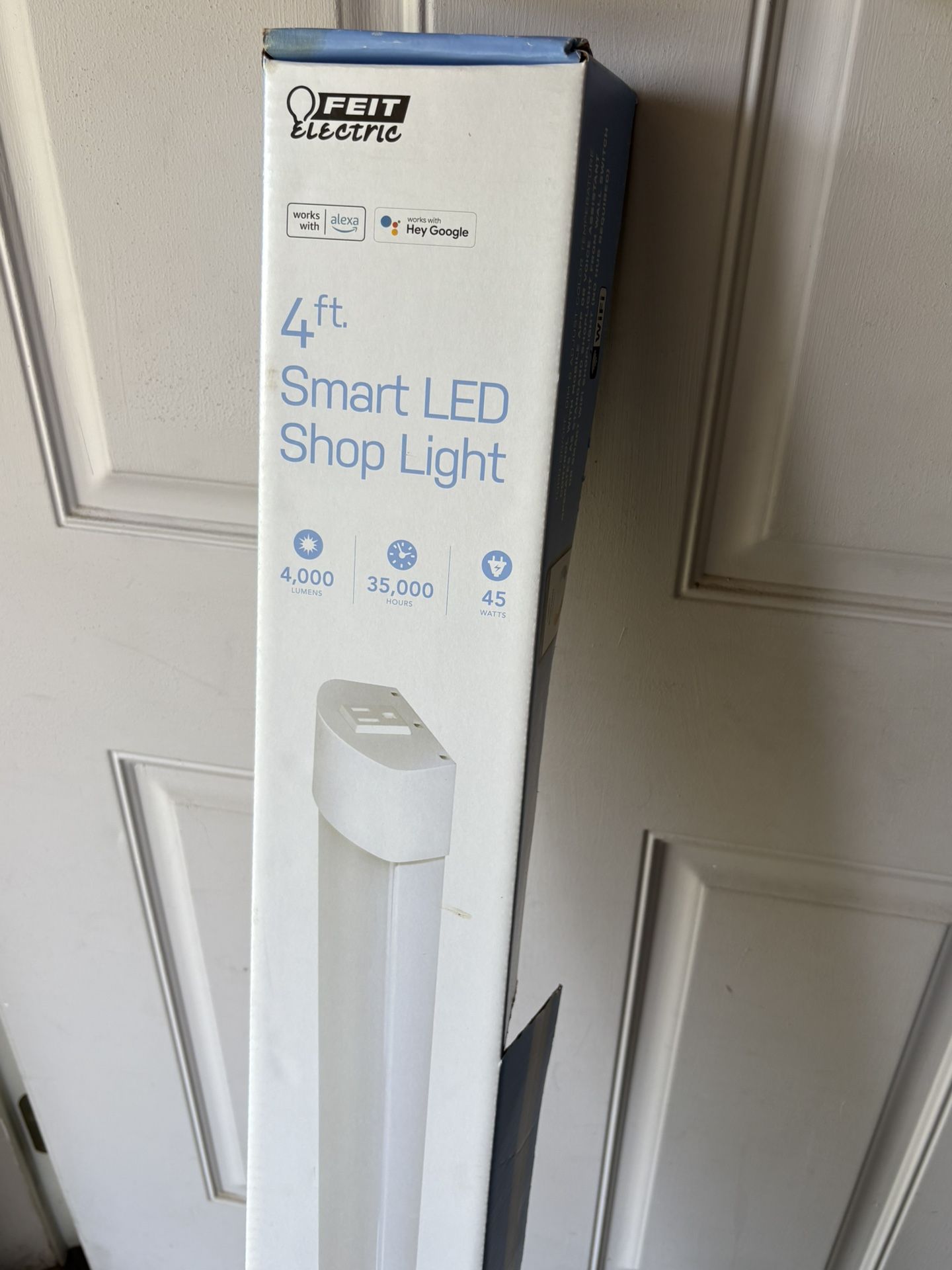 4ft Feit Electric Shop LED Light Brand New