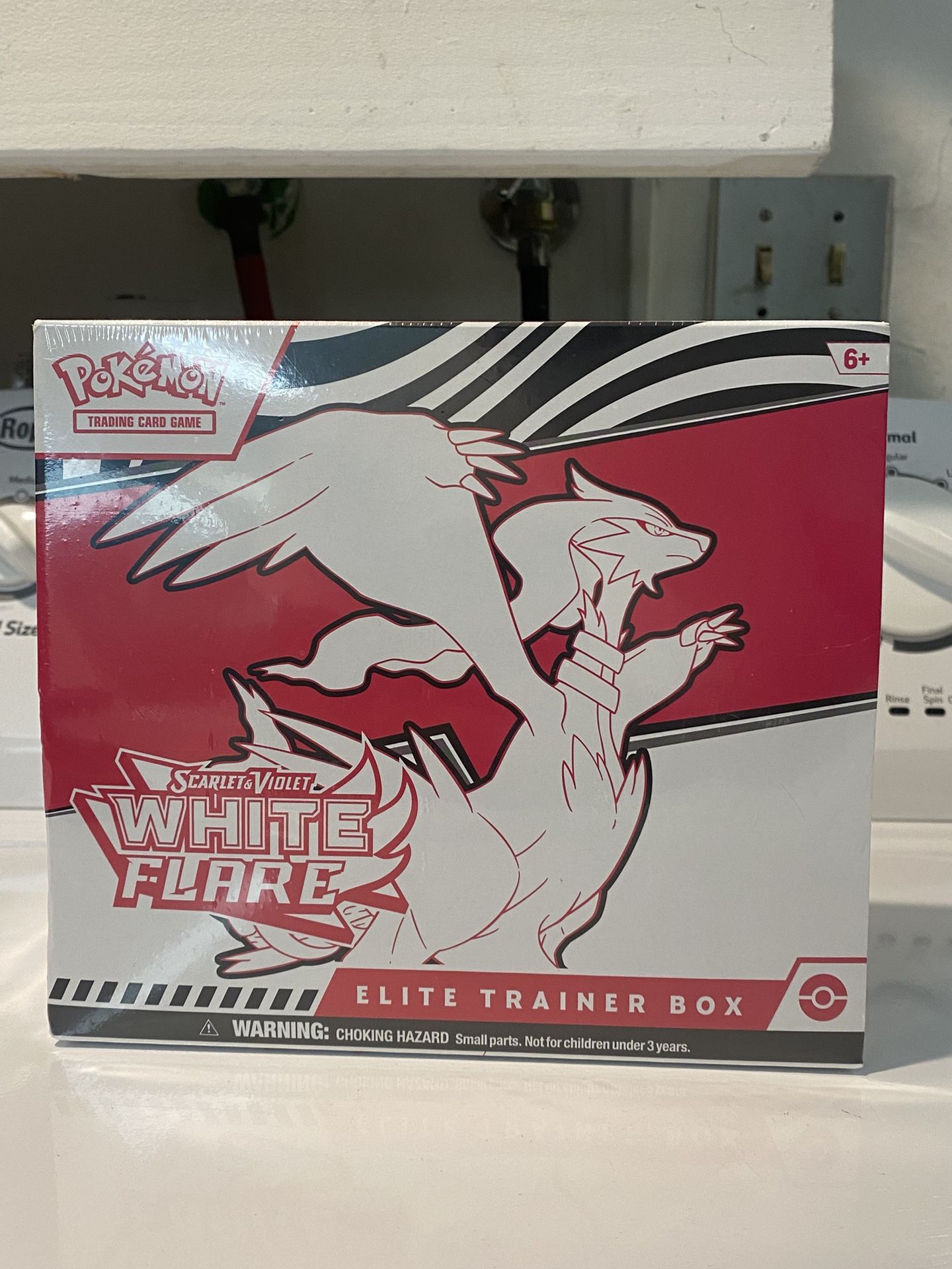 Pokemon White flare ETB