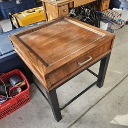 Table with metal legs