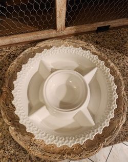 Serving Platers With Metal Tray