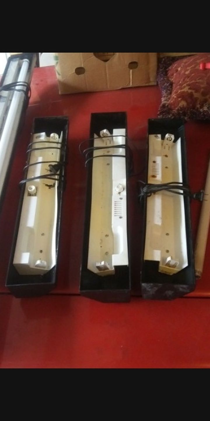 aquarium equipment, aquarium lights, aquarium light bulbs $14