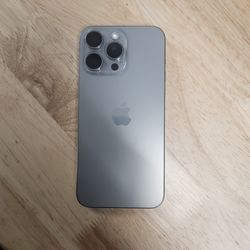 Iphone 15 pro max 512gb   unlock any sim