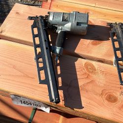 Hitachi NR83