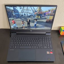 HP Victus 15z-fb000 – Ryzen 5 / RX 6500M / 16 GB / 500 GB NVMe + Free Logitech G502X 