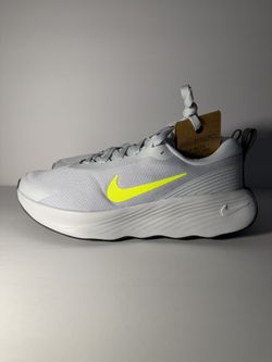 Nike White Sneakers with Neon Yellow/Green Swoosh / Running / Walking / Athletic / Active / Sports  Nike sneakers featuring a bright neon yellow swoos