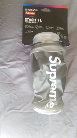 Supreme hydrapak black