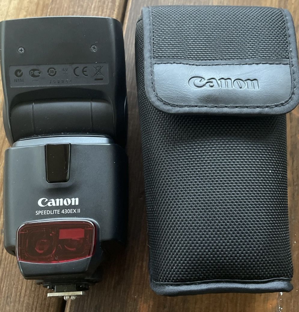 Canon Speedlite 430EX II Flash