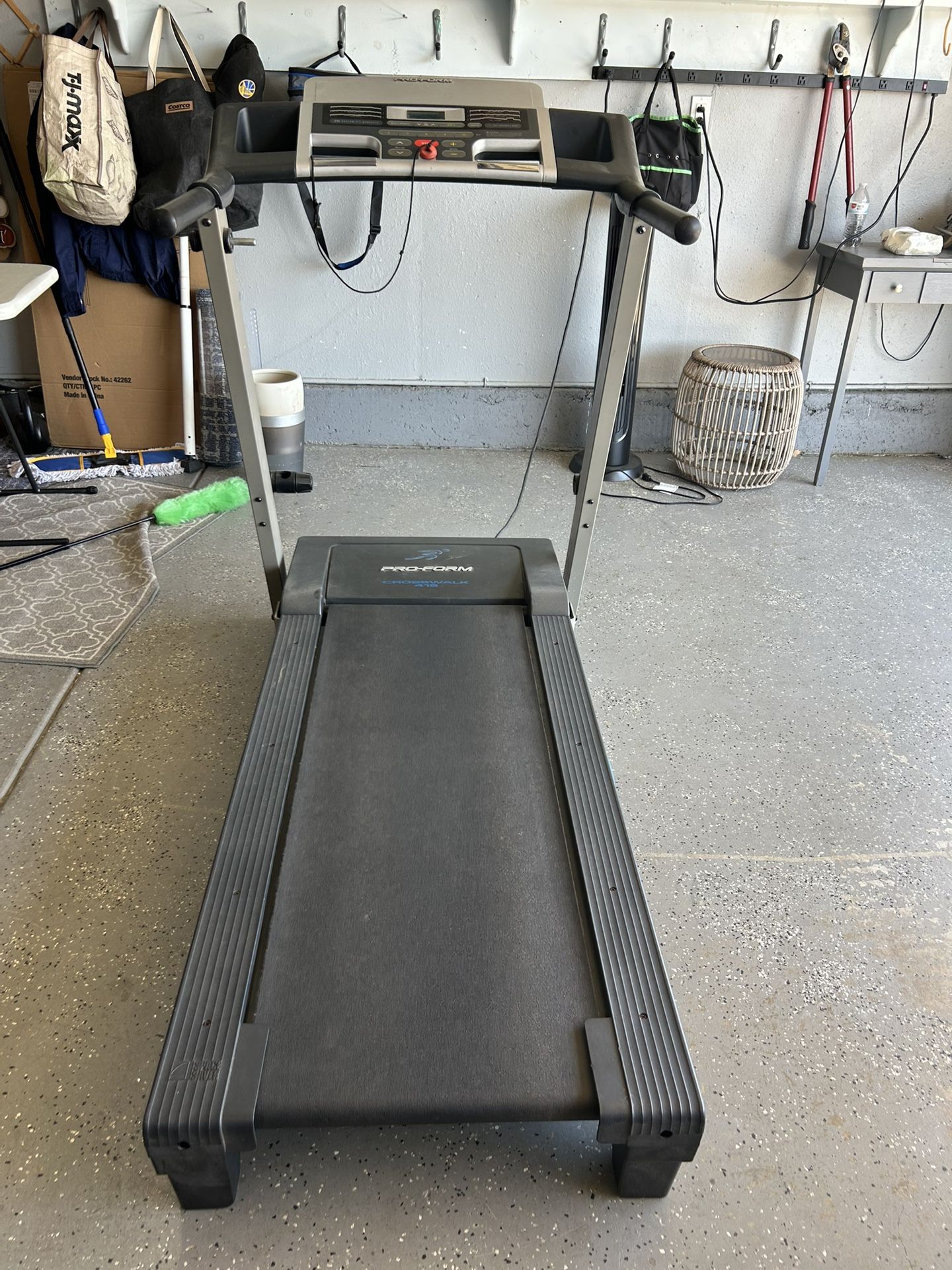 PRO FORM TREADMILL 831