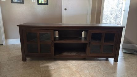 TV STAND