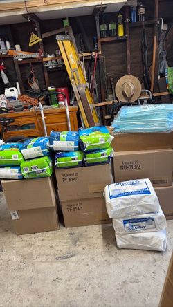 Adult Diapers / Moisture Pads