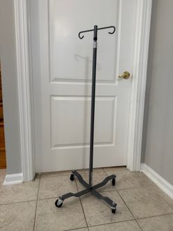 2 IV Poles- 1 stationary, 1 rolling