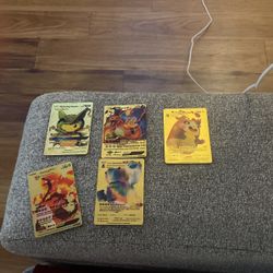 5 Gold Pokémon 