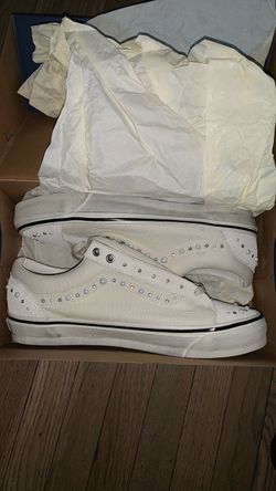 New, Vans Pearlized Marshmallow size 11.5 Men