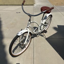 Women Beach cruiser bike