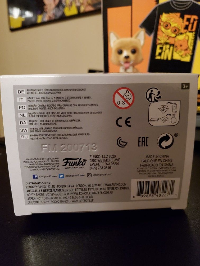 Ein Funko POP! with Tee Size XL