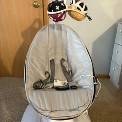 4Moms Baby swing With Bluetooth 