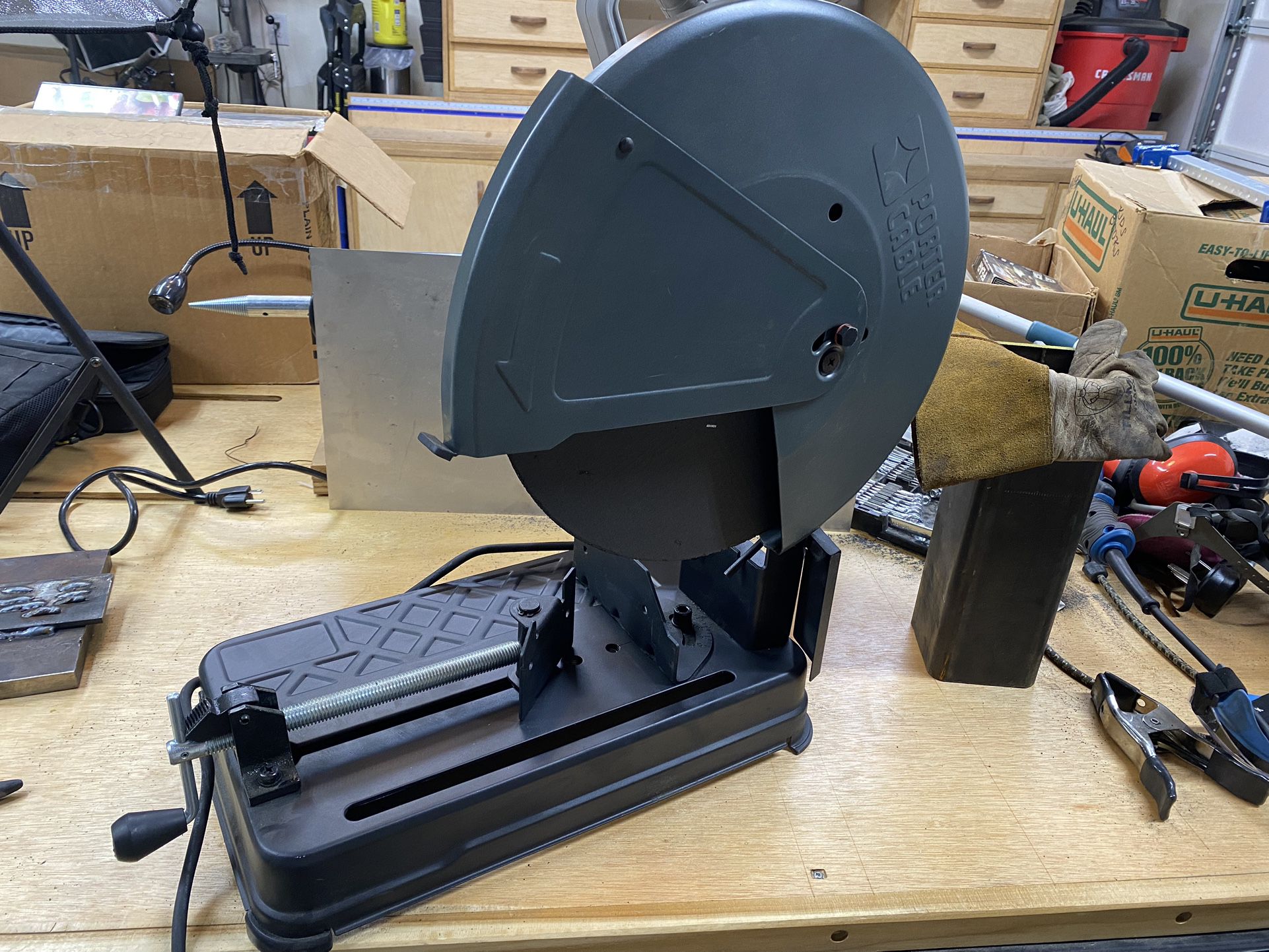 PORTER-CABLE Chop Saw, 15-Amp, 14-Inch (PCE700) for Sale in Rancho Cordova,  CA OfferUp