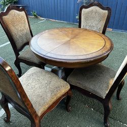 Free Gratis. Son 6 Sillas 