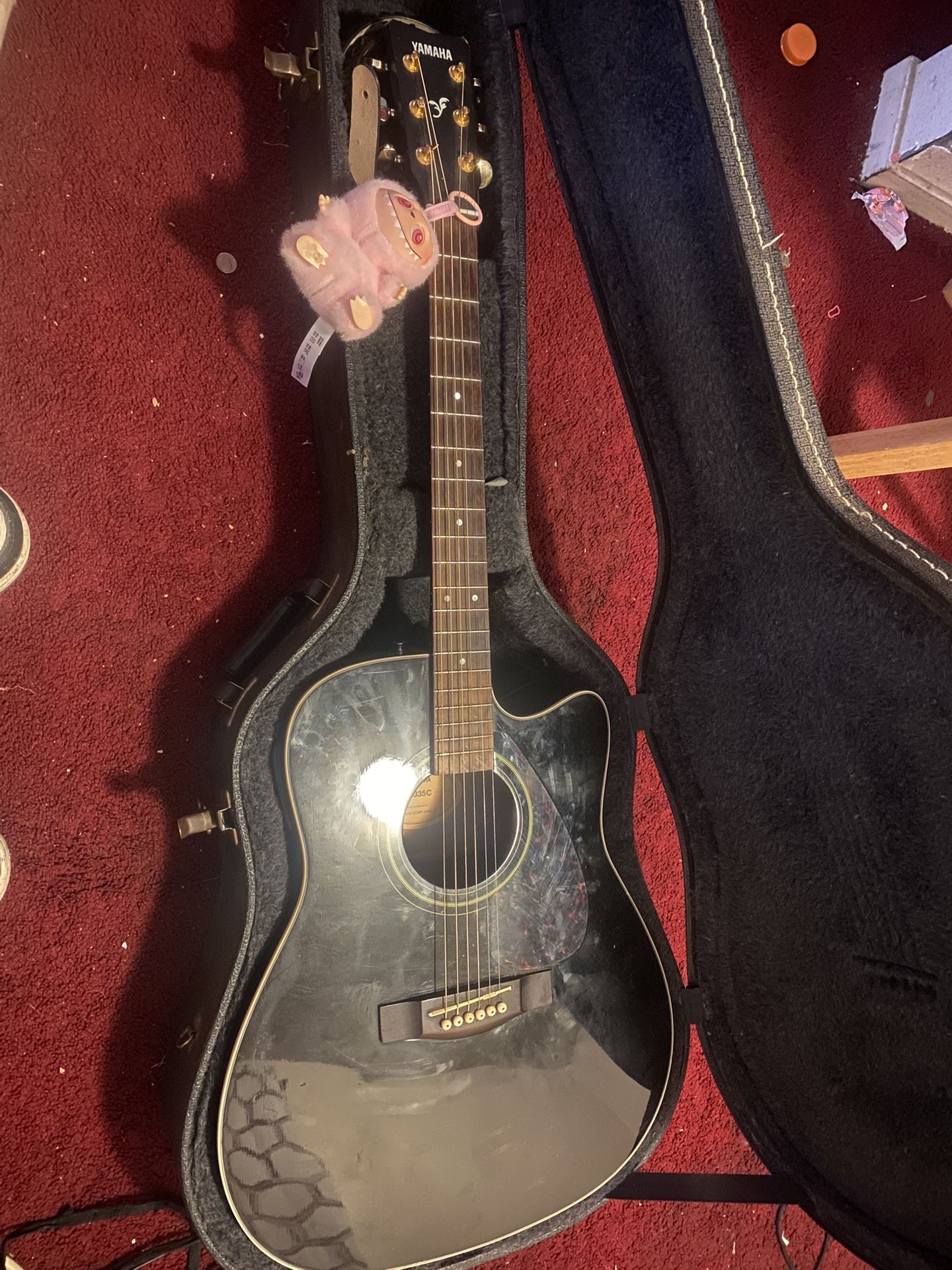 Guitar Yamaha FX335C