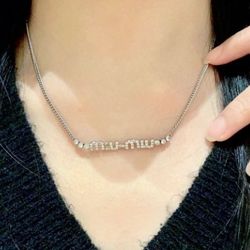 A classic women's necklace