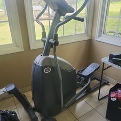 Horizon E401 Elliptical 