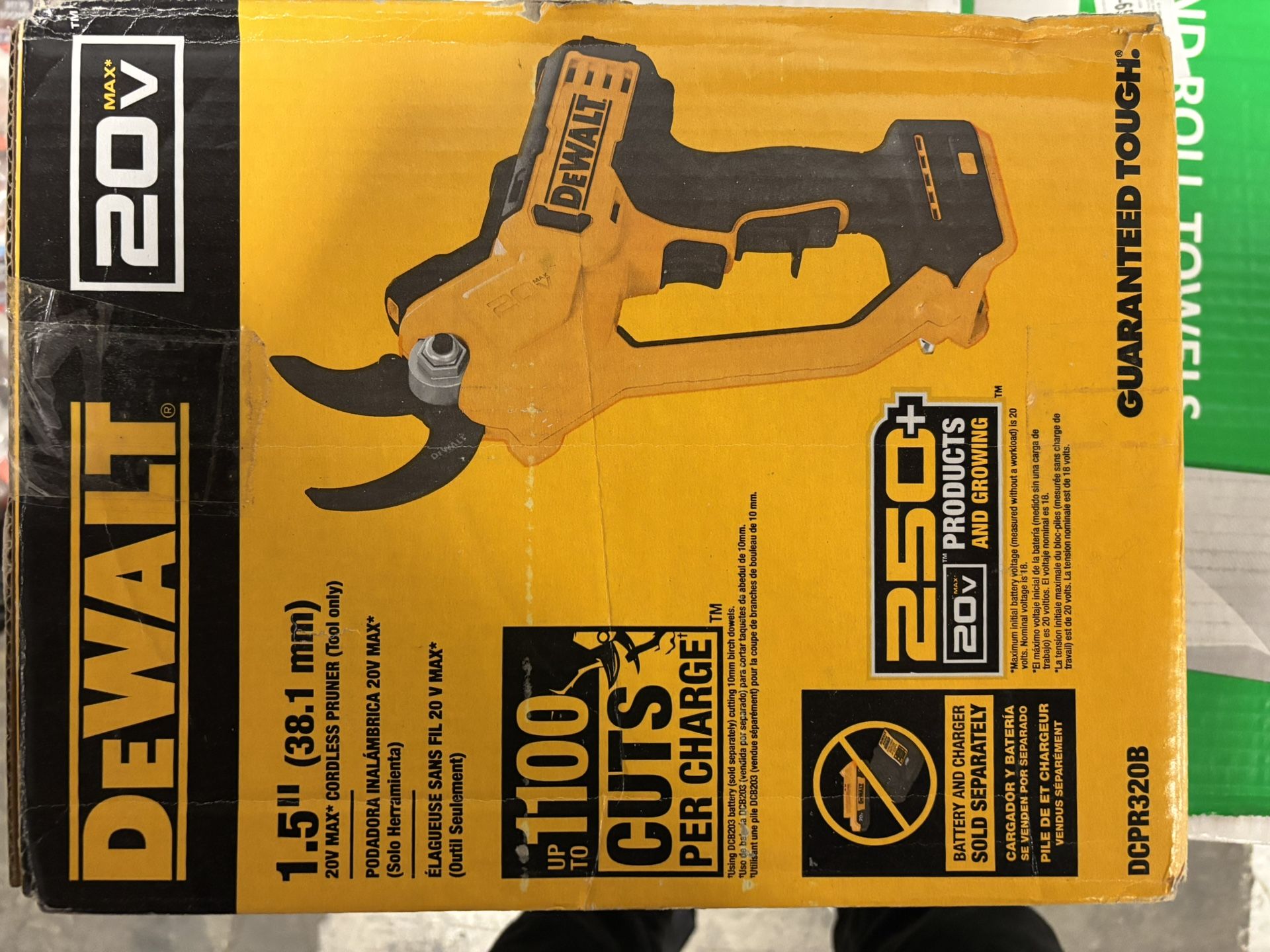 Brand New Dewalt 20V MAX Cordless Battery Powered Pruner (Tool Only)