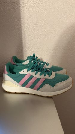 Adidas Sneakers