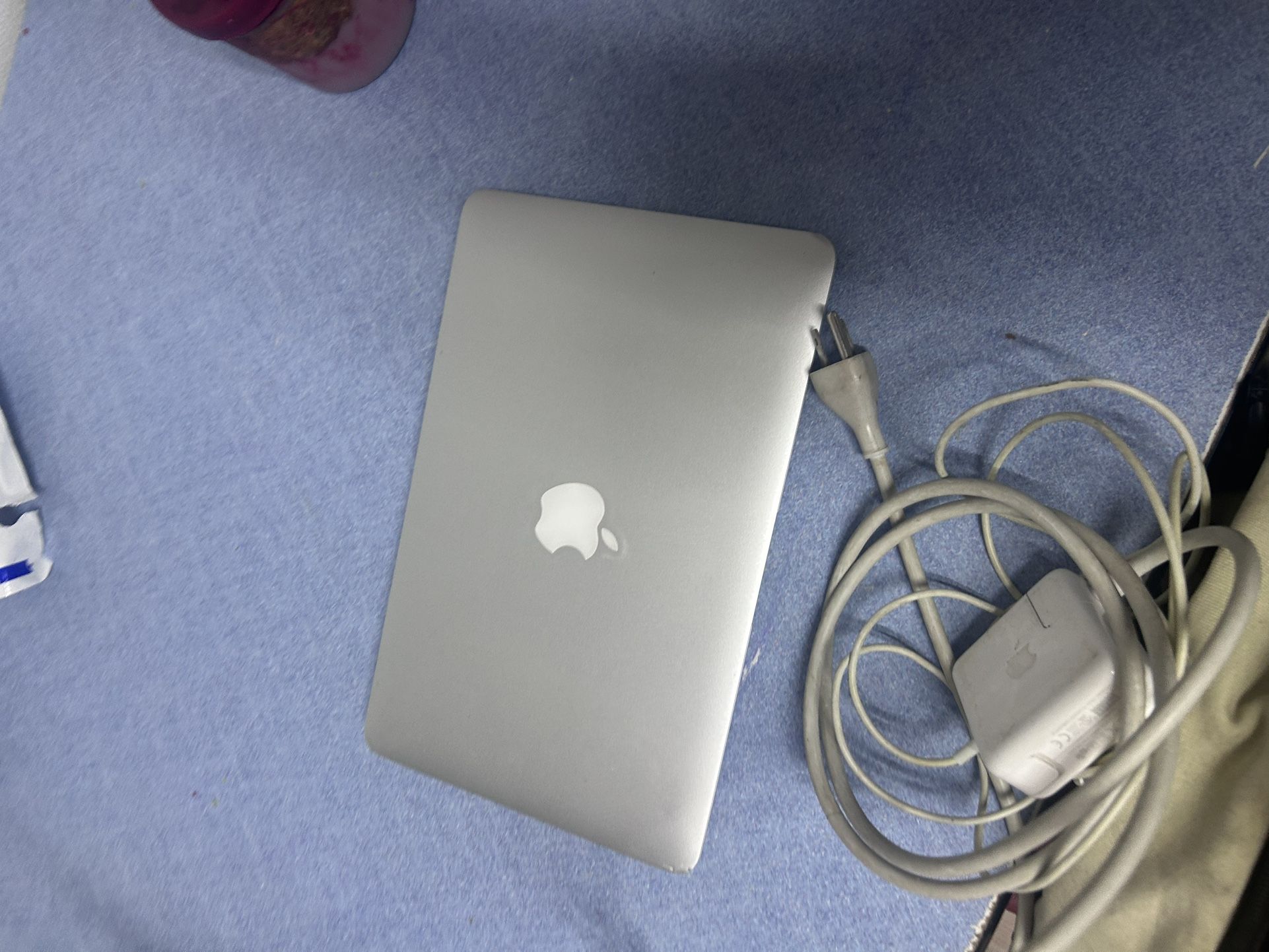 Mac Apple Lab Top