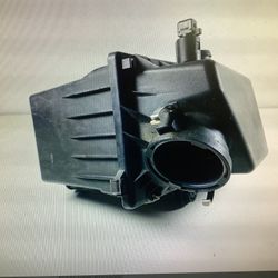 1997-01 BMW E38 750il Driver Air Filter Box OEM