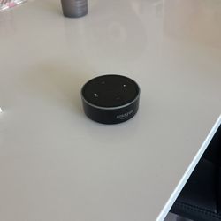Amazon Echo Dot (2nd Generation) smart speaker.