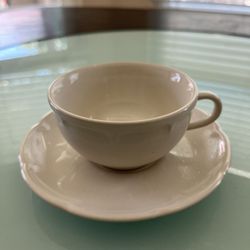 Brand New White Porcelain Dining Set 20 Pieces