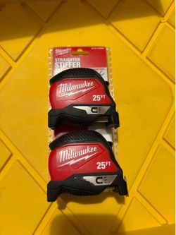 Milwaukee two-pack of tape measures