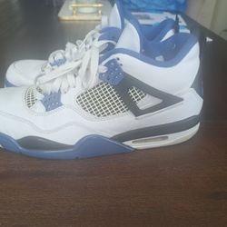 Air Jordan's 4 Retro Motorsports