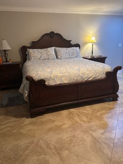 Solid Wood King Bedroom Set