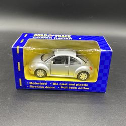 Road & Track VW Volkswagon Maisto Power Racer Beetle Silver NIB!